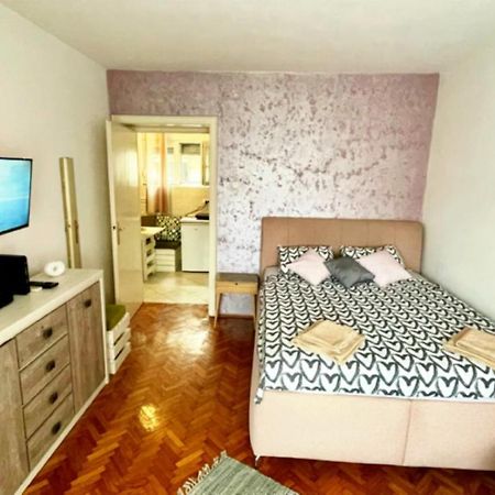 Sweet Venac Apartamento Belgrado Exterior foto